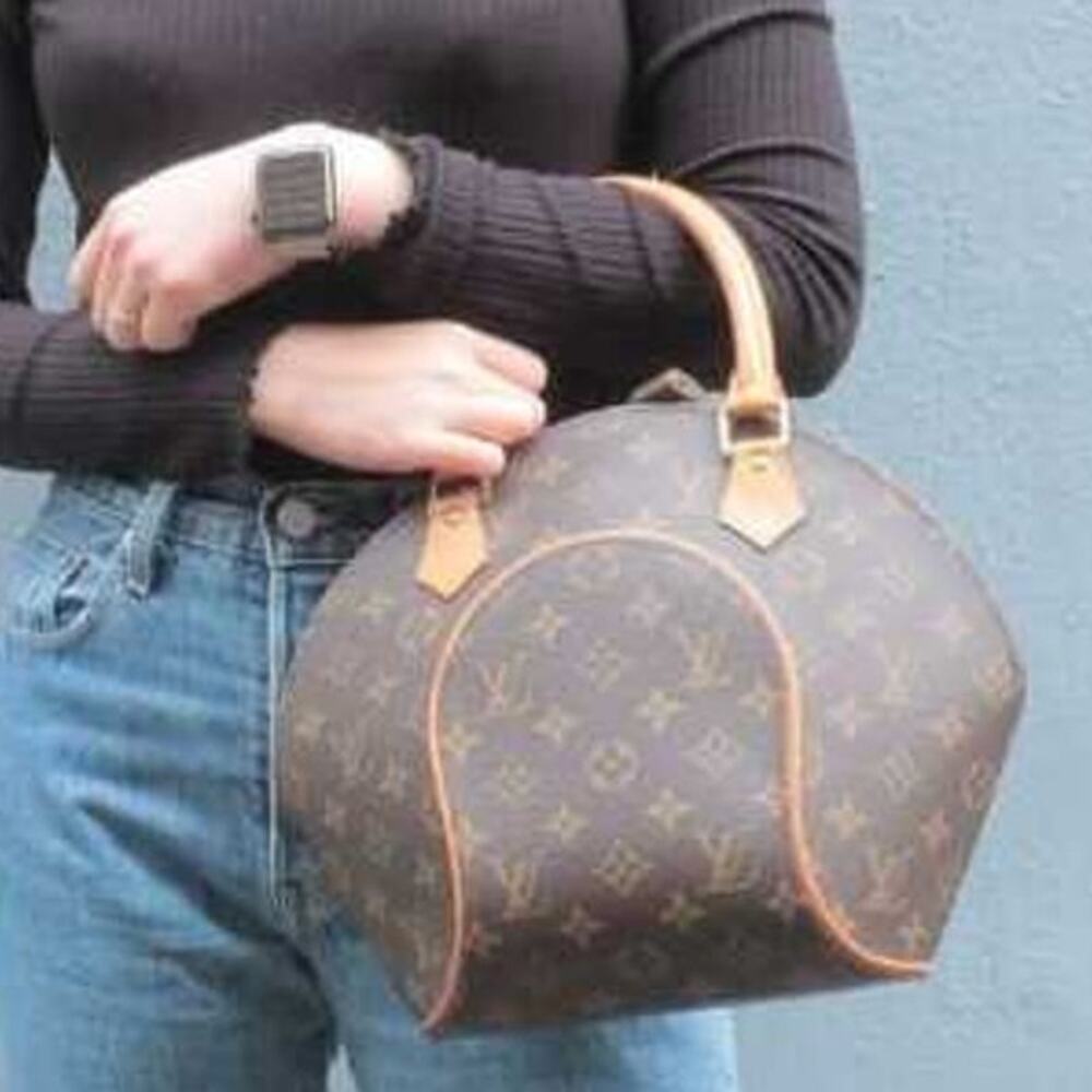 💎✨STUNNING✨💎AUTHENTIC Louis Vuitton Ellipse MM